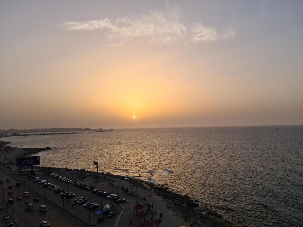 Midpoint Sea View - Families Only Apartment Alexandria Ngoại thất bức ảnh